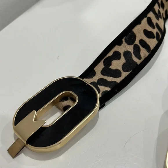Stunning leopard horsehair belt with heavy brass and black  display picture 1